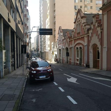 Ensolarado E Espacoso Quarto/Sala No Coracao De Poa Porto Alegre Eksteriør billede